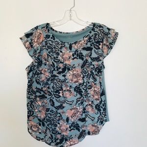 Adorable BRAND NEW LOFT Flutter Top